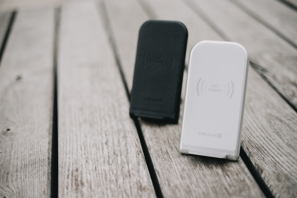 Wireless desktop charger
