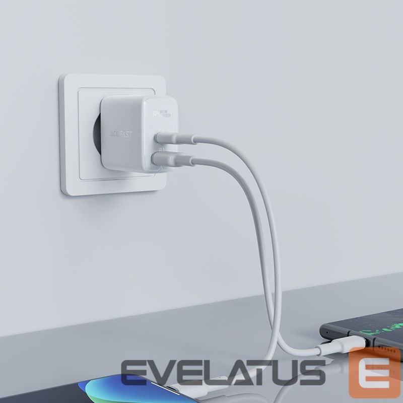 Adapter Acefast White
