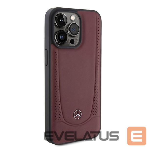 Back panel cover Mercedes-Benz Mercedes MEHCP15LARMRE iPhone 15 Pro 6.1" red/red hardcase Leather Urban Bengale