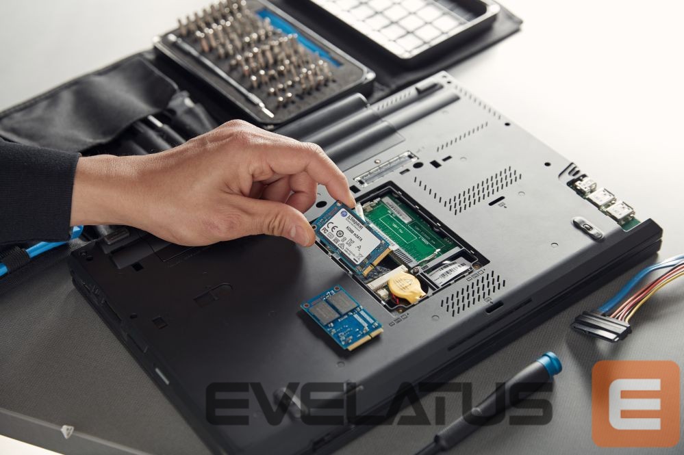 Hard drive SSD Kingston KC600 512 GB, SSD interface mSATA, Write speed 520 MB/s, Read speed 550 MB/s
