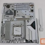 Motherboard for Intel processors Gigabyte  SALE OUT.  USED, REFURBISHED, WITHOUT ACCESSORIES, ONLY BACK PANEL, AND ANTENA INCLUDED 
