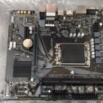 Motherboard for Intel processors Gigabyte  SALE OUT.  H610M S2H V2 1.0 DDR5 |  H610M S2H V2 1.0 | Processor family Intel | Processor socket LGA1700 | DDR5 DIMM | Supported hard disk drive interfaces M.2, SATA | Number of SATA connectors 4 | USED, REFURBISHED 