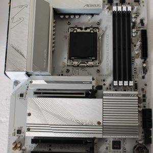 Motherboard for Intel processors Gigabyte  SALE OUT. |  USED, REFURBISHED, WITHOUT ACCESSORIES, ONLY BACK PANEL INCLUDED 