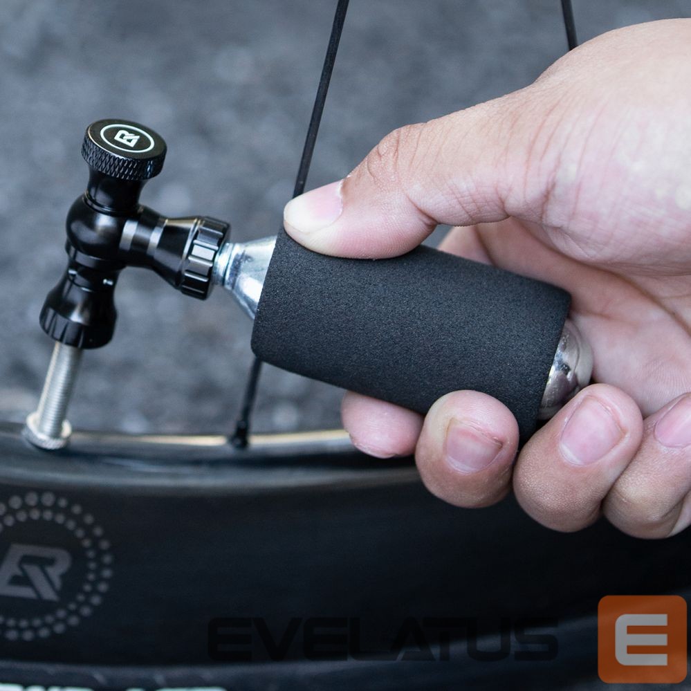 Bicycle accessory Rockbros Rockbros CO₂ pump, aluminum alloy valve head, cartridge-free, Presta/Schrader compatible - black